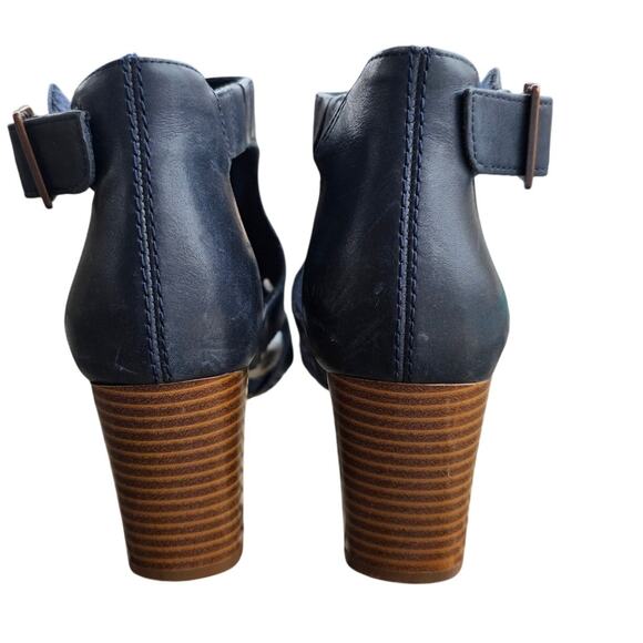 Clarks Deva Heidi Leather Heeled Sandals Navy Marine Size 7 M NWT